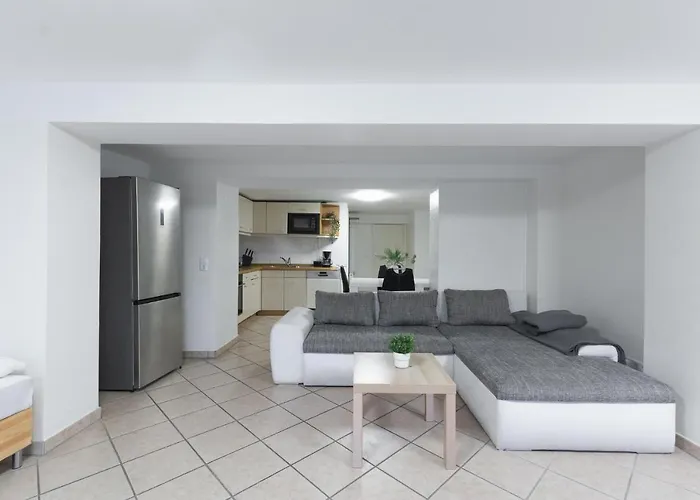 T&K Apartments - Dusseldorf - 2 Rooms - Ground Floor