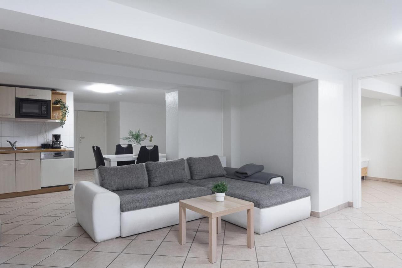 T&k - - 2 - Ground Floor *