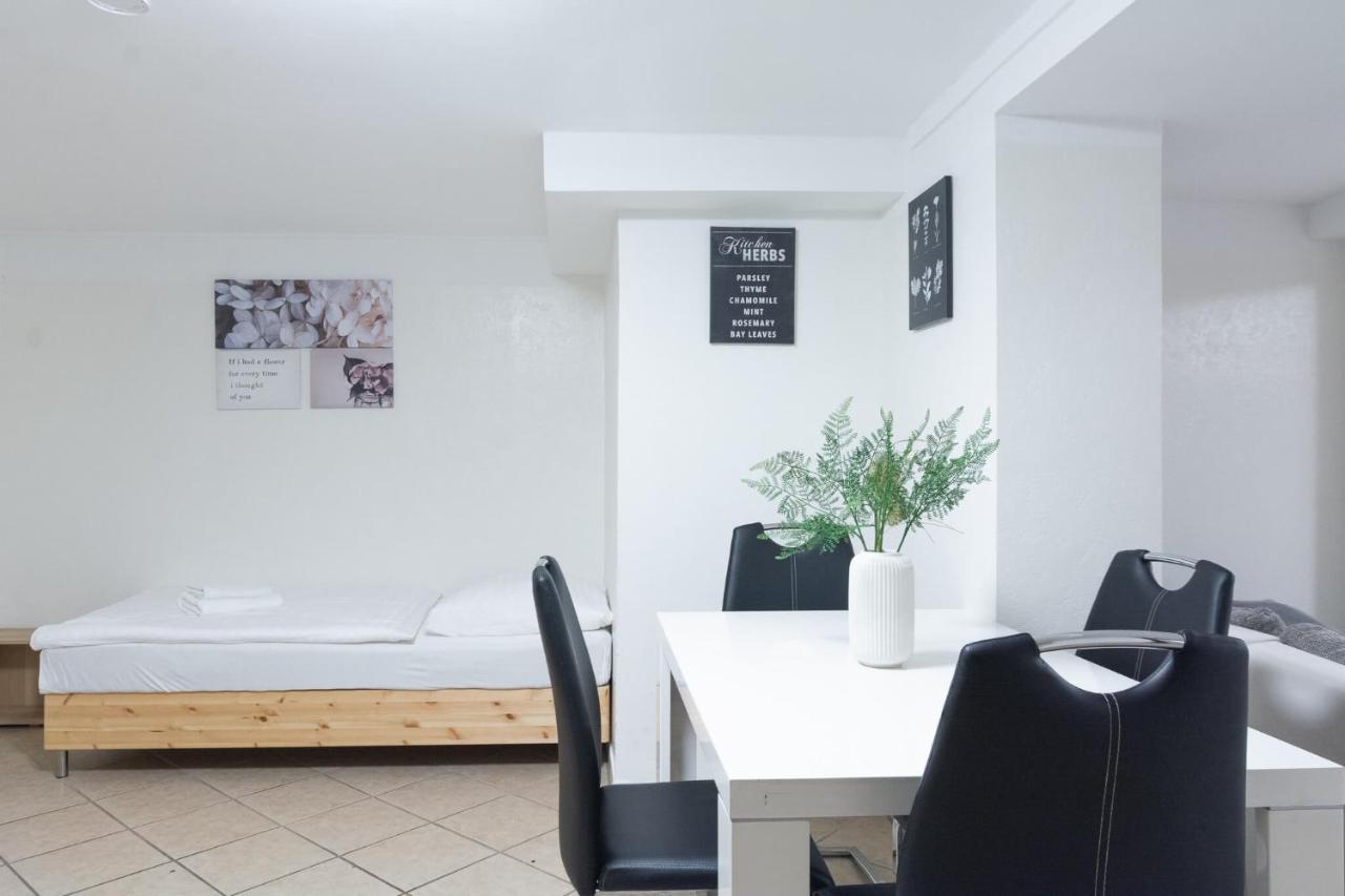 T&k - - 2 - Ground Floor Apartment *