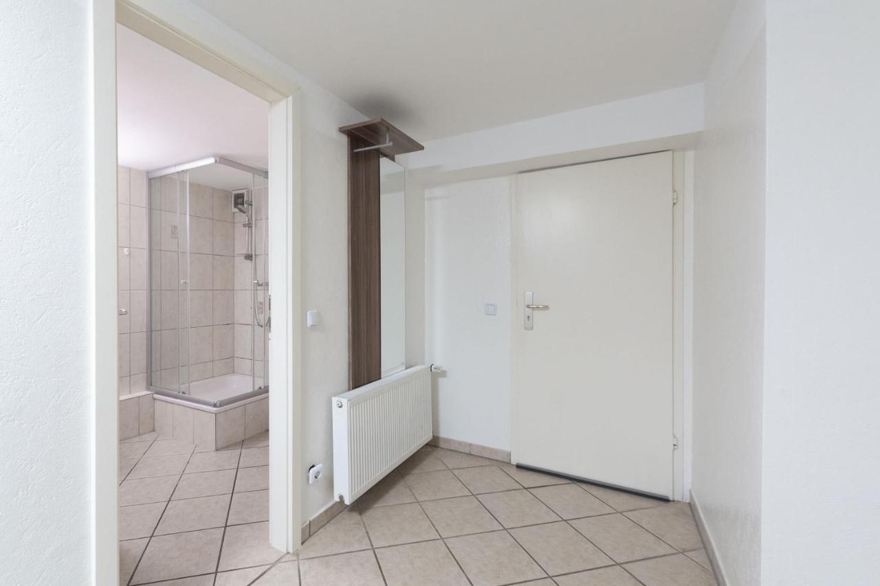 T&k - - 2 - Ground Floor Apartment Dusseldorf